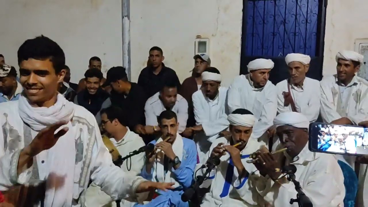 عرس بهيج بمدينة سيدي إيفني بحضور ألمع نجوم عواد أيت بعمران من طينة مسعود وجمال الخصاصي وإسماعيل...