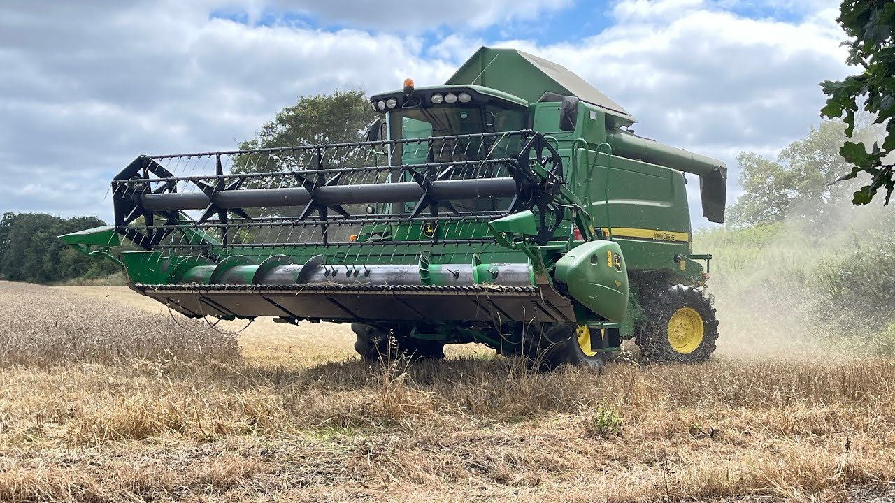John Deere W540 Combine