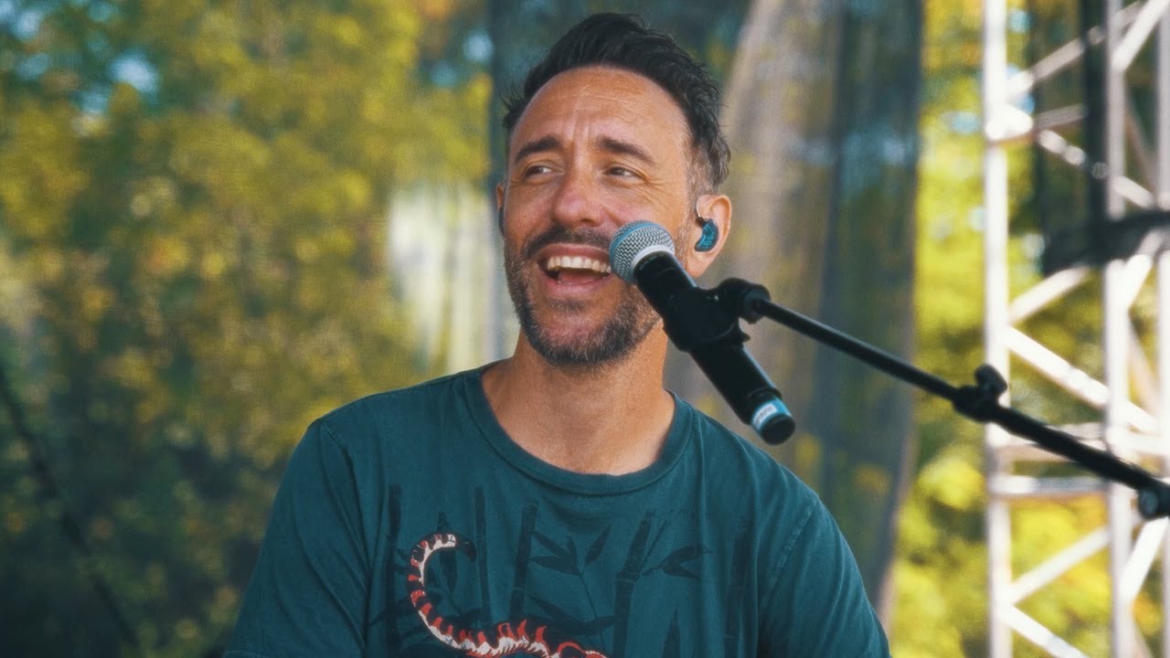 Charlie Winston - Never enough (Official video)