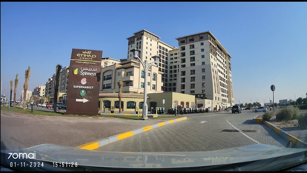 Driving to Etihad Plaza (4K)
