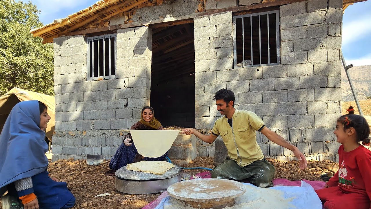 🔥🏡 Shahin Baked Traditional Bread for His Family; Moments Full of Love and Happiness! ❤️🫓✨