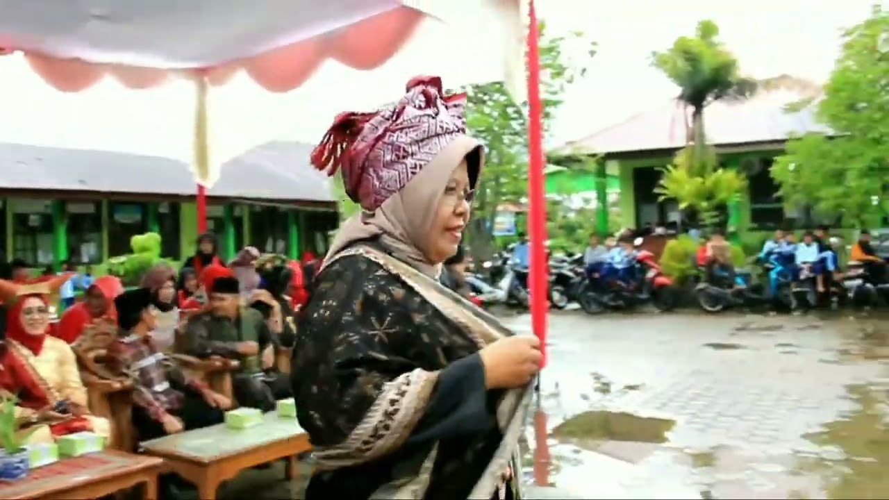 MEMPERINGATI KE 77 HARI GURU NASIONAL SMP N 29 PADANG