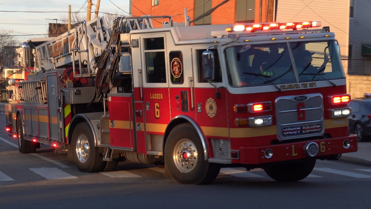 ** IDIOT ALERT ** Philadelphia Fire Department Ladder 6 & Battalion 11 Responding 
