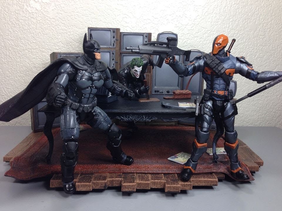 Batman Arkham Origins Batman & Deathstroke Batman Unlimited Video Game Action Figure Review
