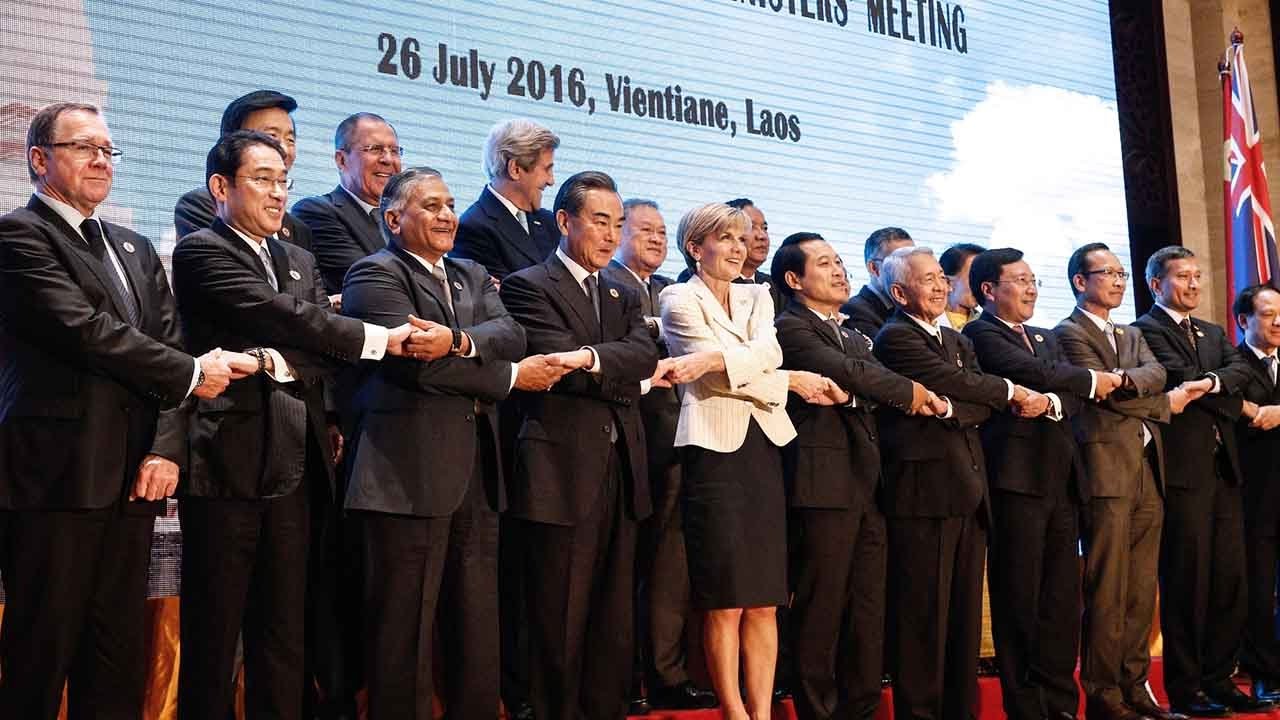 FM Wang Yi: China-Philippines relations back on right path
