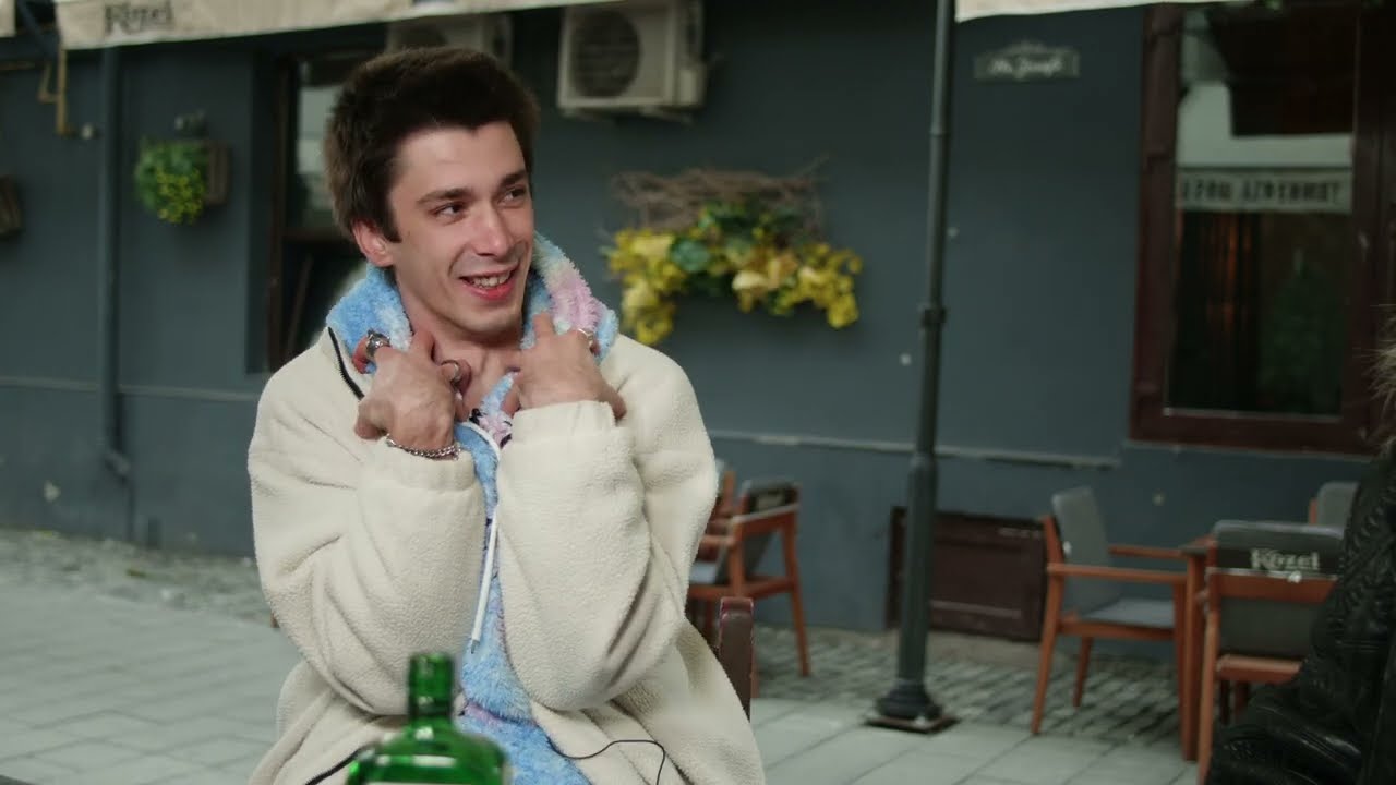 S5 Ep. 5 Vorbeste shotul cu Cojo