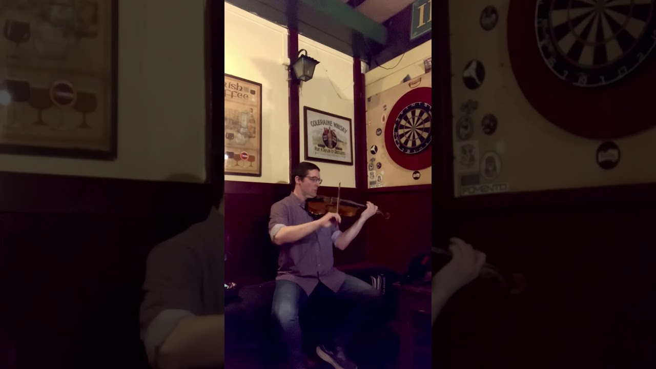 Red Haired Boy fiddle tune at the Druids Den in Rome #fiddle #fiddletunes #fiddler #irishmusic