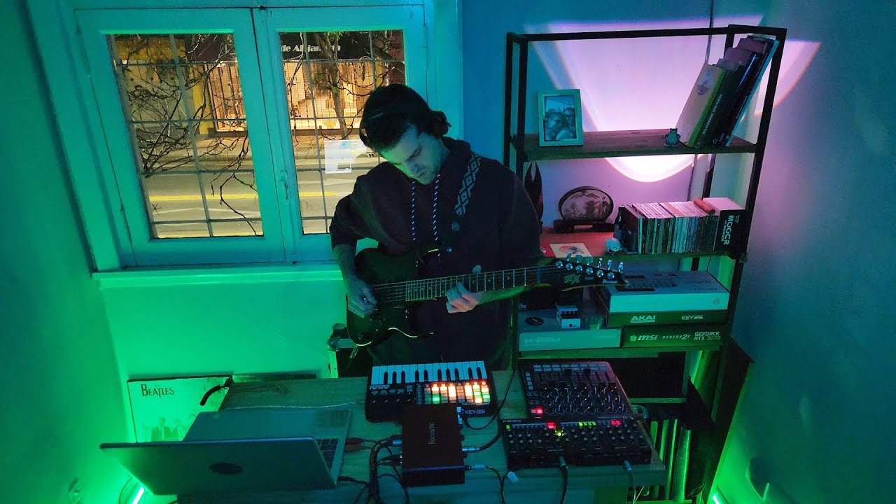 Live Studio Jam! Hypnotic - Raw Techno (Ableton + Guitar + Roland SE02)