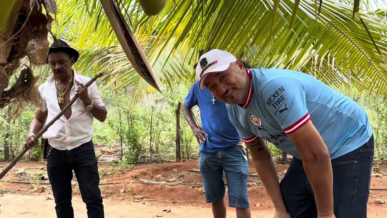 CHARLLES SALVA A FALSA JARARACA DAS GARRAS DE TIRINGA | CHÁCARA COMÉDIA SELVAGEM