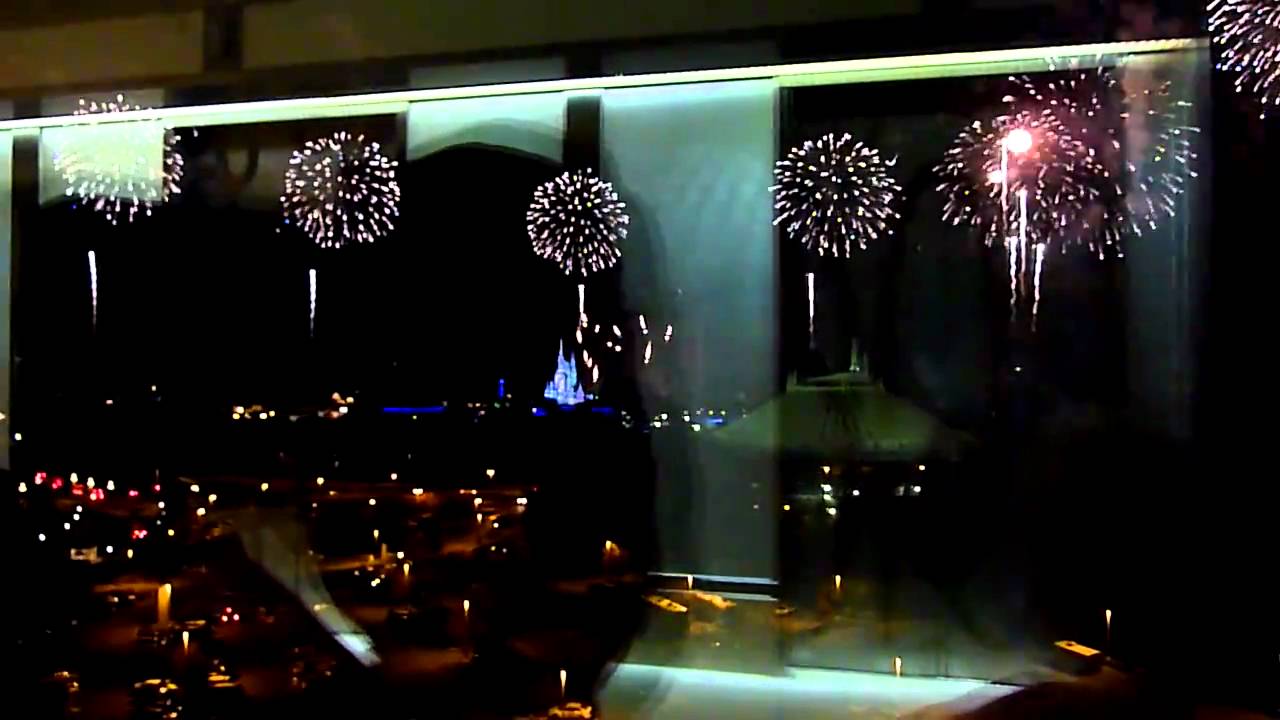MAGIC KINGDOM FIREWORKS NEW YEARS EVE 2010