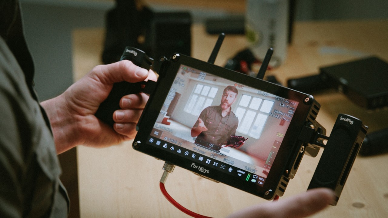 Portkeys HS8 Review | Director's Monitor