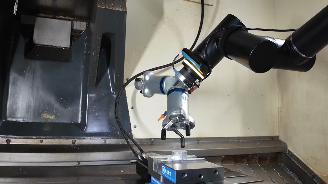 Standard Bots Core Machine Tending Demo