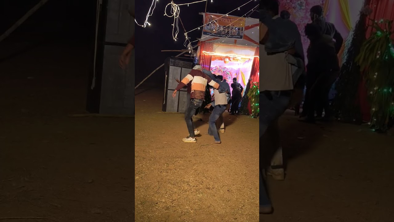  Sharo sori pooja me masti krte huve 