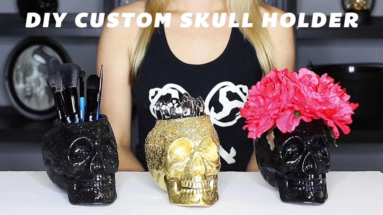 DIY: Easy Skull Brush Holder Halloween Decoration
