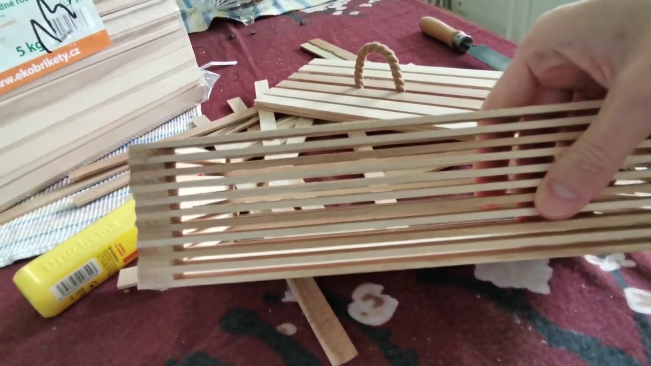 Vyrábíme domeček pro křečka a krabičku na kapesníky z podpalinek (podpalové dřevo)