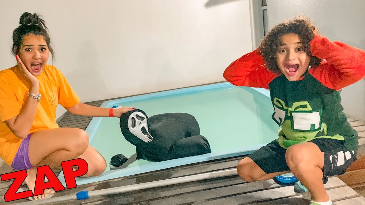 O ZAP FOI CAPTURADO NA PISCINA !!!
