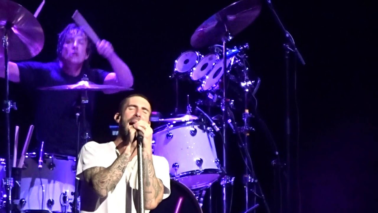 Maroon 5 - Sunday Morning / Makes Me Wonder – Sydney 29 September 2015