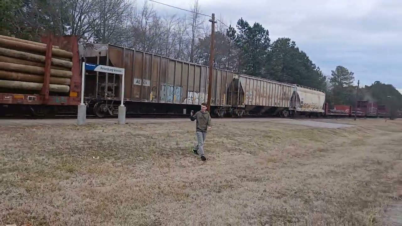 CSX M408 Rolls Northbound through Petersburg, Va. 