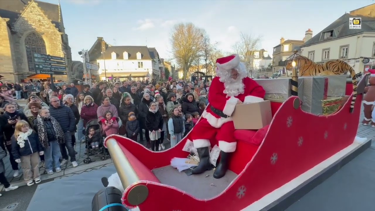 Plo&euml;rmel. Le d&eacute;fil&eacute; des carnavaliers
