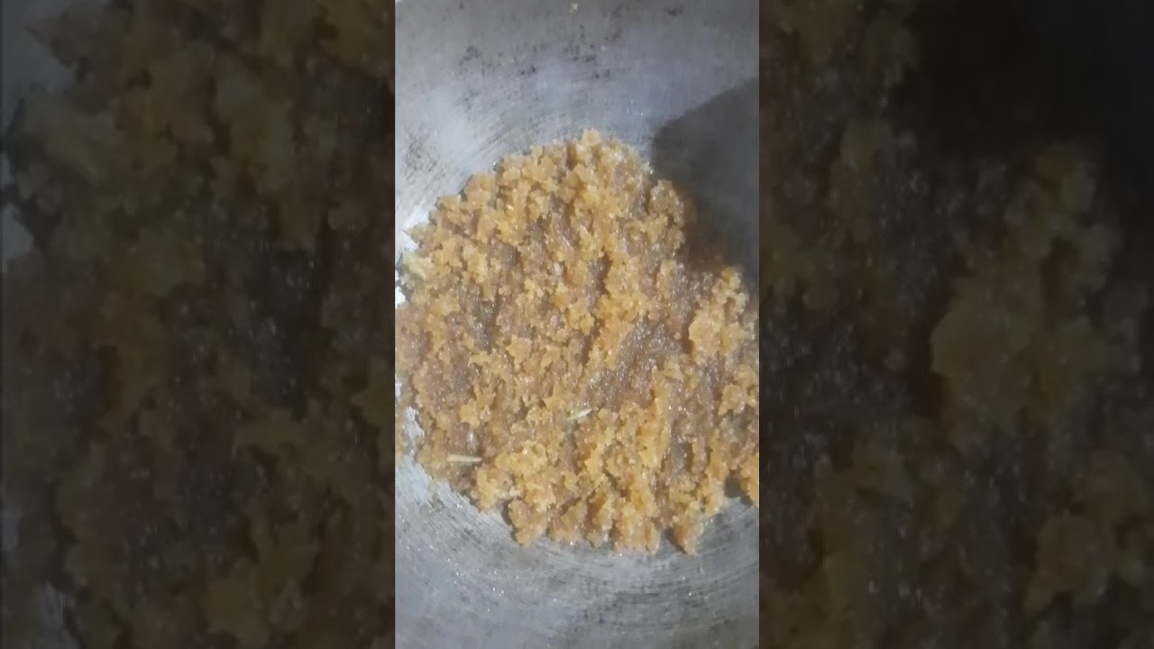 Goor diye tairi dudh puli pitha 