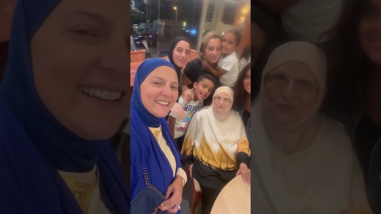 اللهم احفظ امي وابعد عنها كل شر يا رب اللهم ارزقها البركة في العمر والصحة لاخر يوم في عمرها