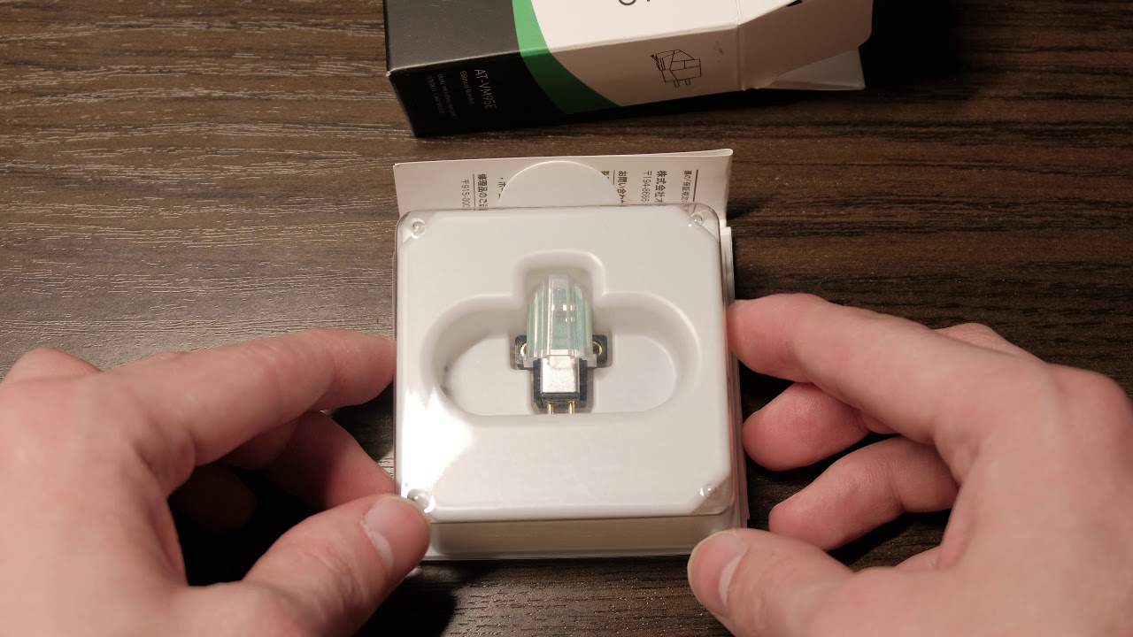 Audio-Technica AT-VM95E turntable cartridge unboxing in 4K