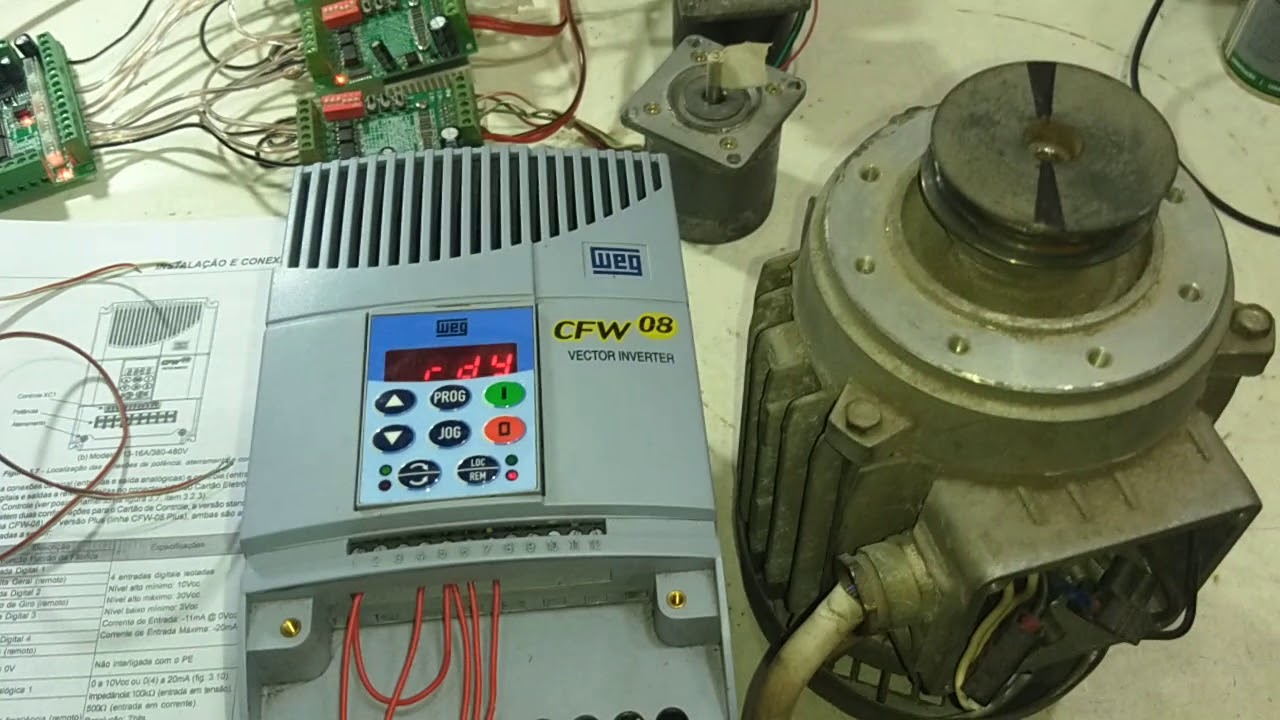 liga/desliga automatico no mach3 com controladora chinesa de 5 eixos