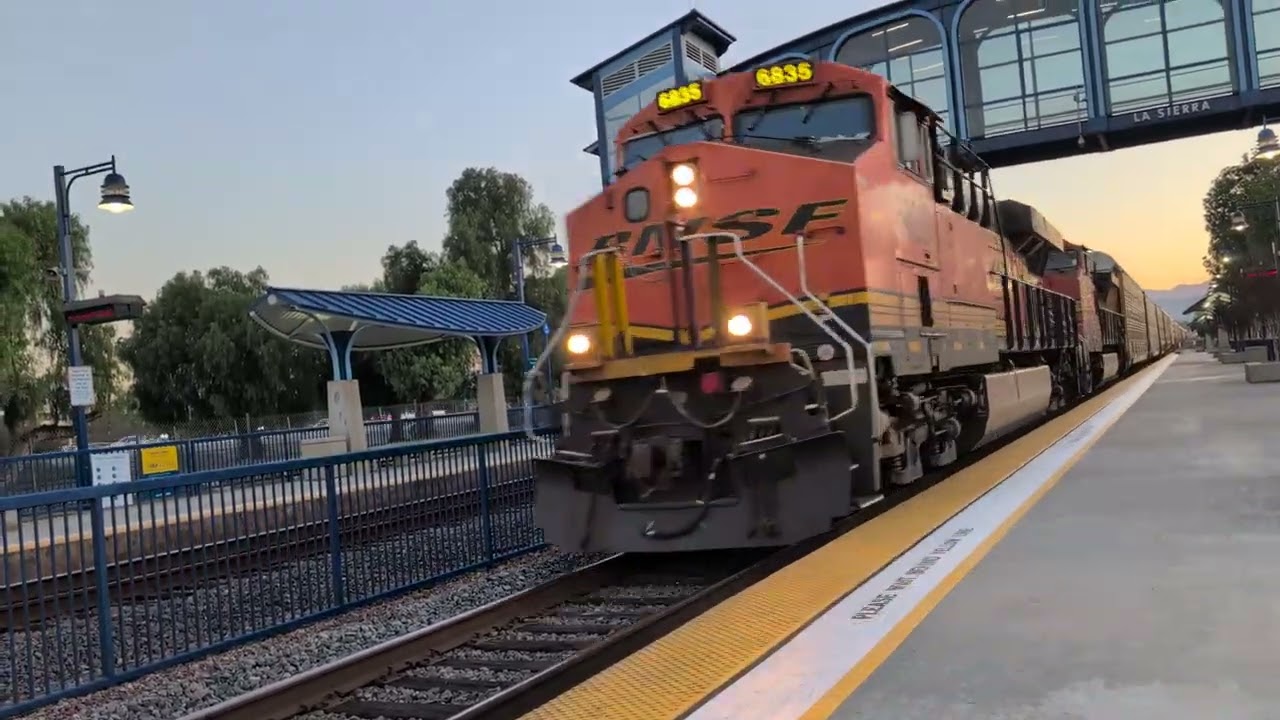 BNSF AUTO RACKS HEADING TO THE PORT OF LOS ANGELES