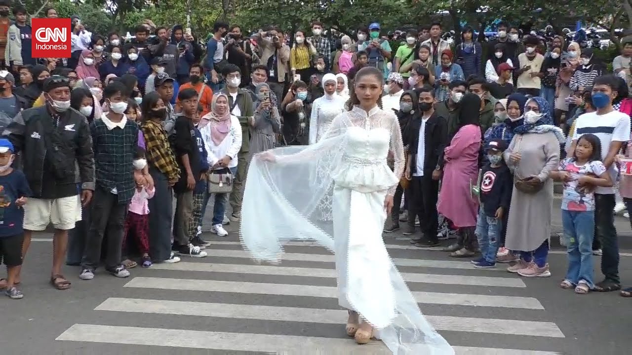 Saat Model Beneran Tampil di Citayam Fashion Week