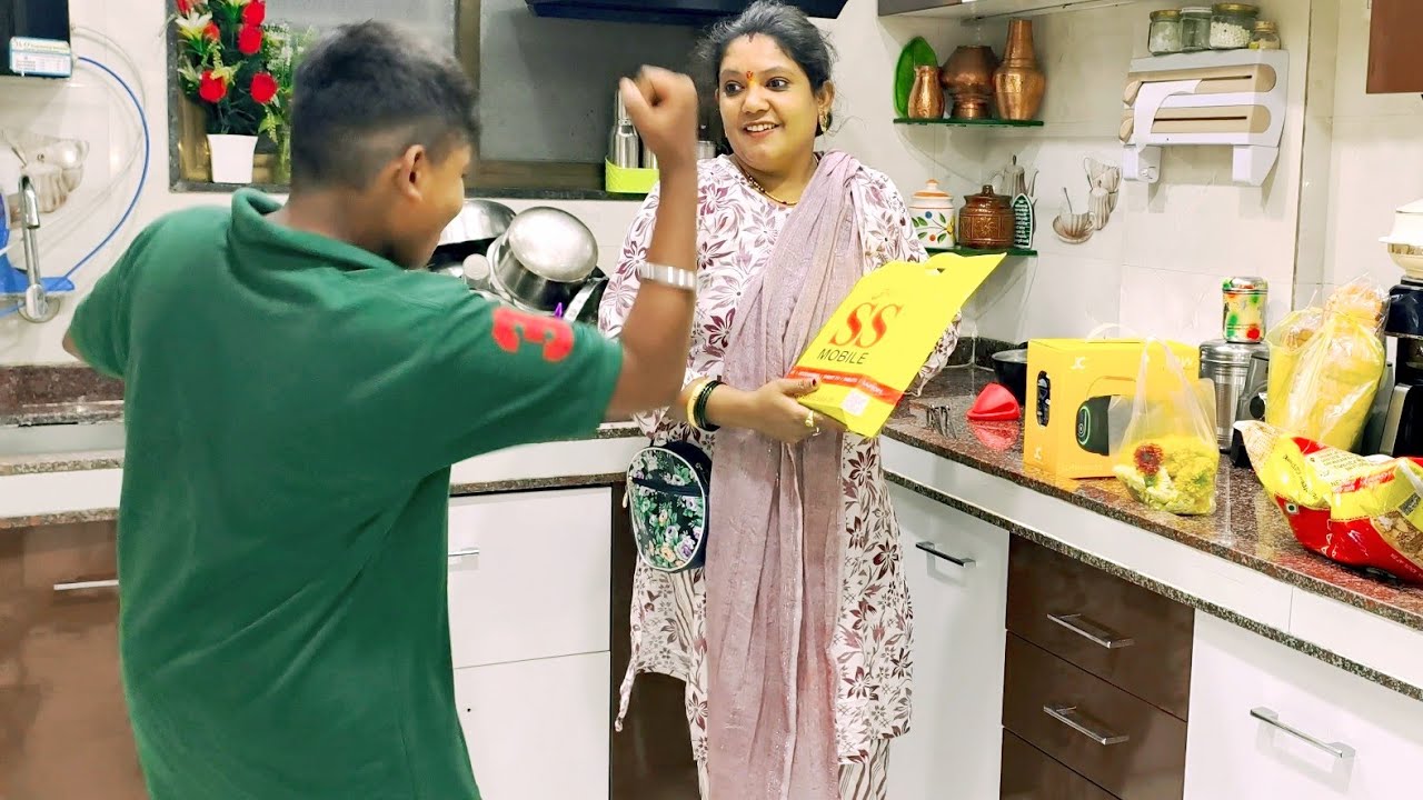 नवीन मोबाईलची खरेदी केली//खूप दिवसातून स्वामींच दर्शन//हसून हसून पुरेवाट//खाऊच्या पानाच्या किमती