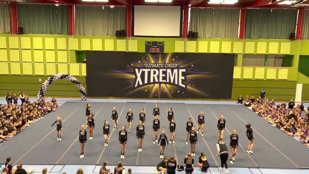 Ultimate Cheer Xtreme Boss julshow 2022