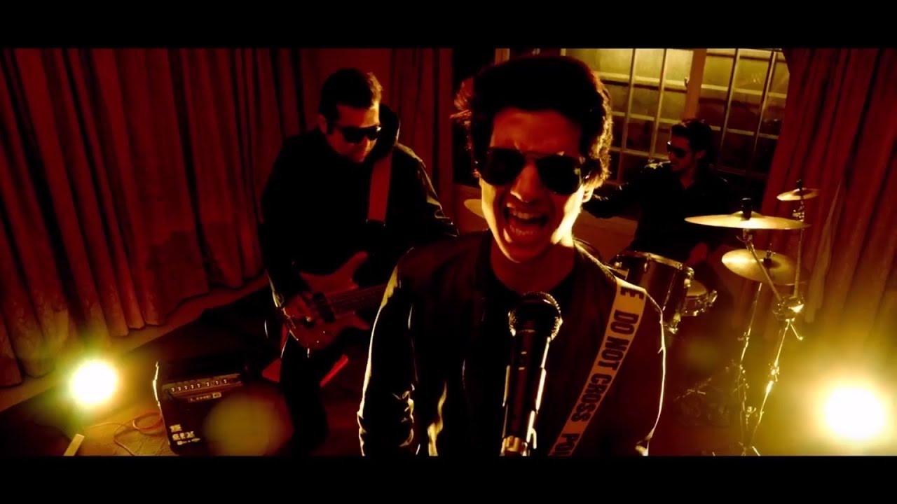 Pardesi - Abdullah Qureshi (Official Music Video)