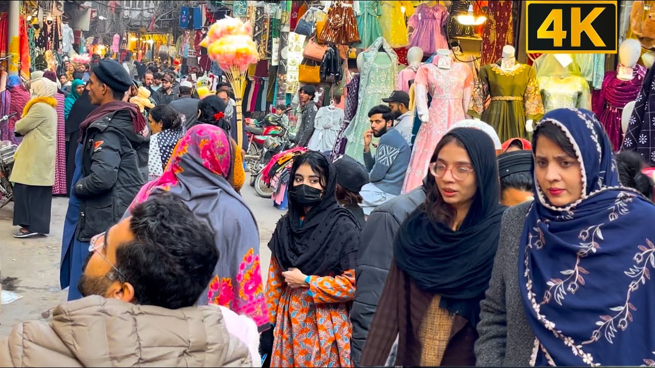 Exploring Lahore’s Lively Streets 🇵🇰 | Walking Through Iconic Streets in 4K