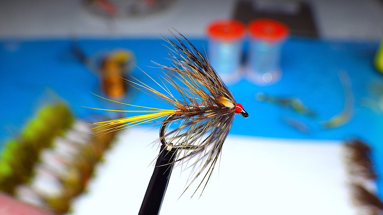 Tying a Brown Pearly Palmer Loch Style Fly with Davie McPhail