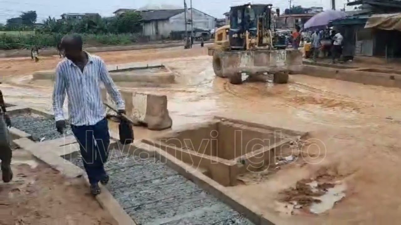 JULIUS BERGER / PORT HARCOURT ROAD - BIG TASK AHEAD / ROAD CONSTRUCTION DURING RAINY SEASON