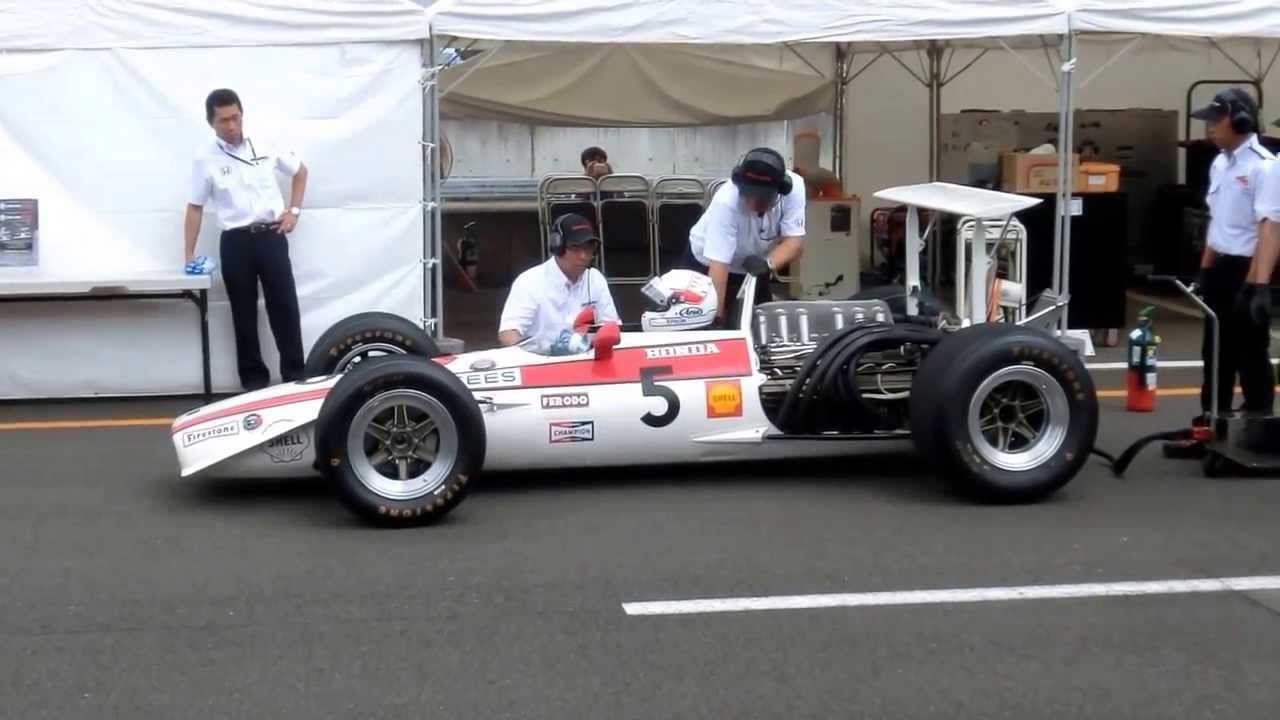 1960s F1 car demo by Satoru Nakajima at Motegi (4 Aug 2013)