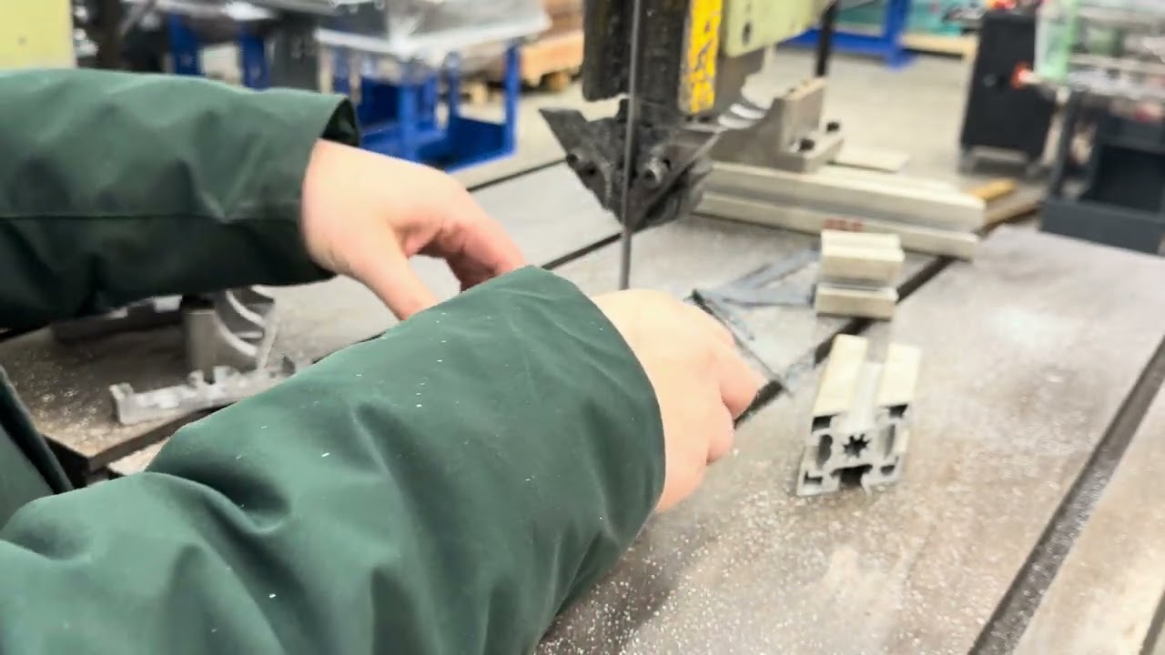 STARTRITE Verticale lintzaagmachine