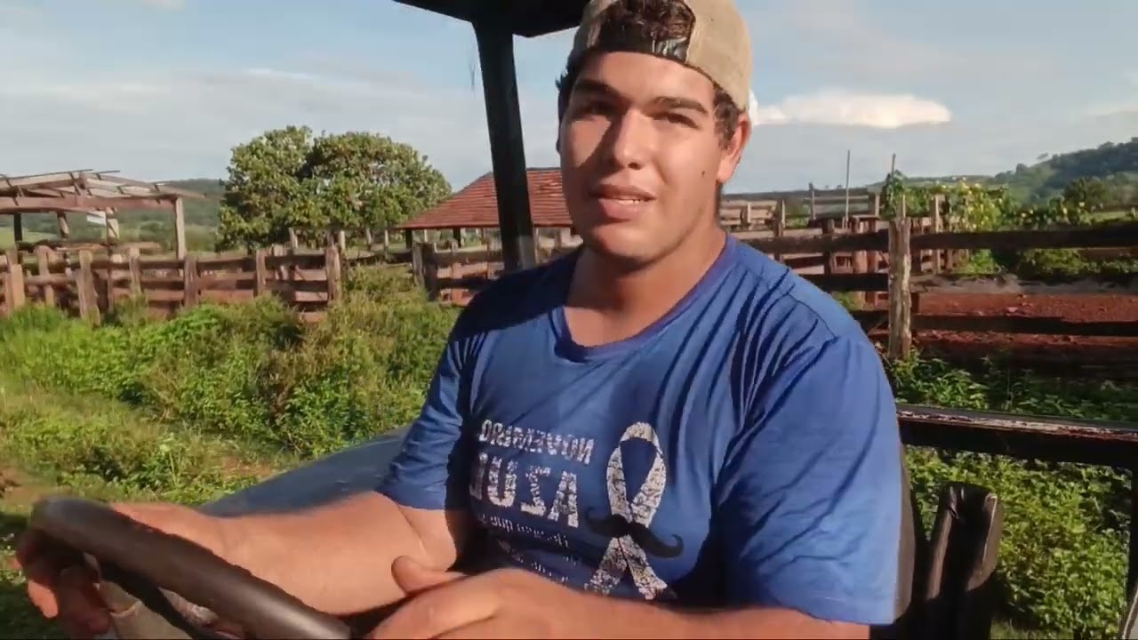 Colocando mas ração no confinamento da fazenda (roça vlog)🚜🚜