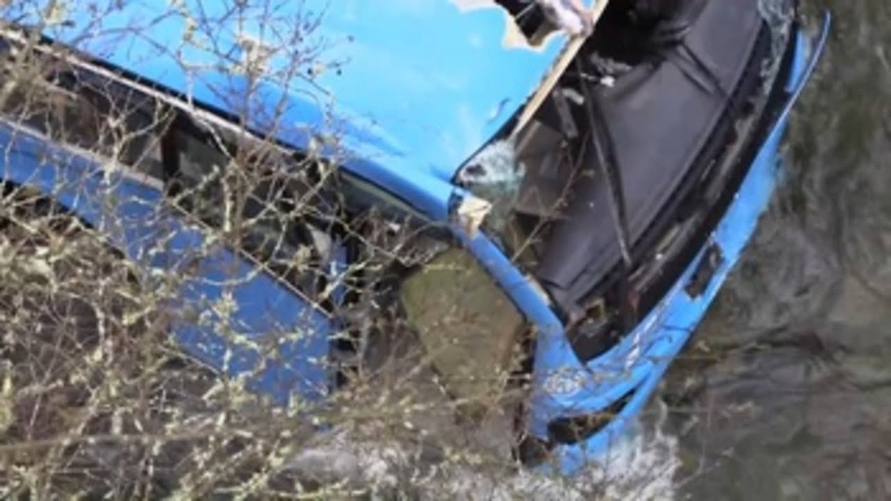 La tragedia del autobús en Nochebuena deja siete muertos y dos supervivientes