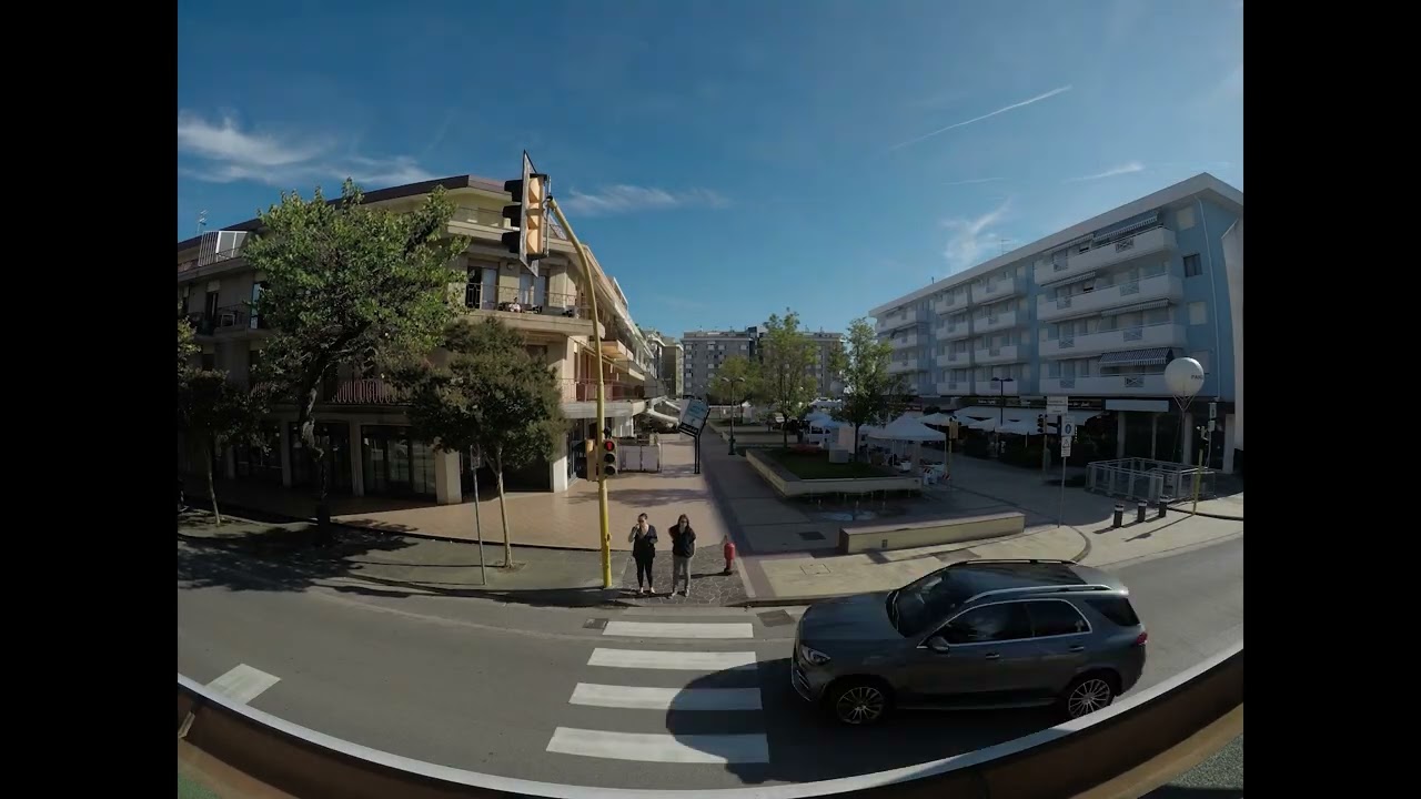 Lido di Jesolo: Piazza Milano Grande finale di fine estate  ~ giornata intera