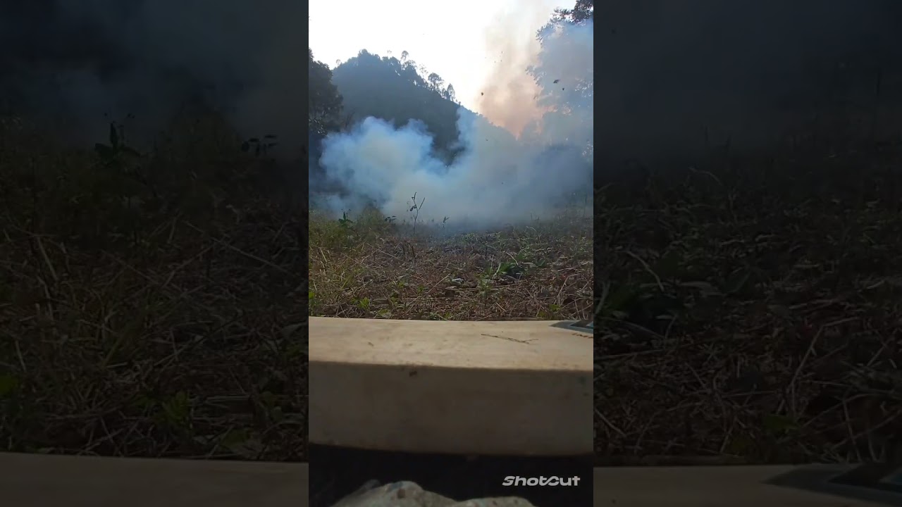 Big home made bomb!              20 gram Potassium nitrate +sulphur +charcoal powder! big explosion
