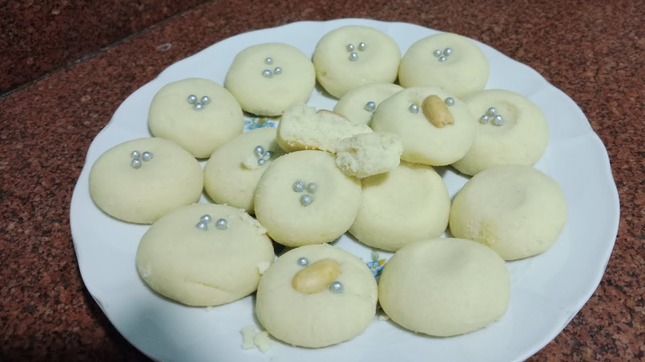 تعالي نعمل الغريبه وسجلي للعيد مقادير مظبوطه ودايبه زي الجاهزه 👉🏻😋😋❤