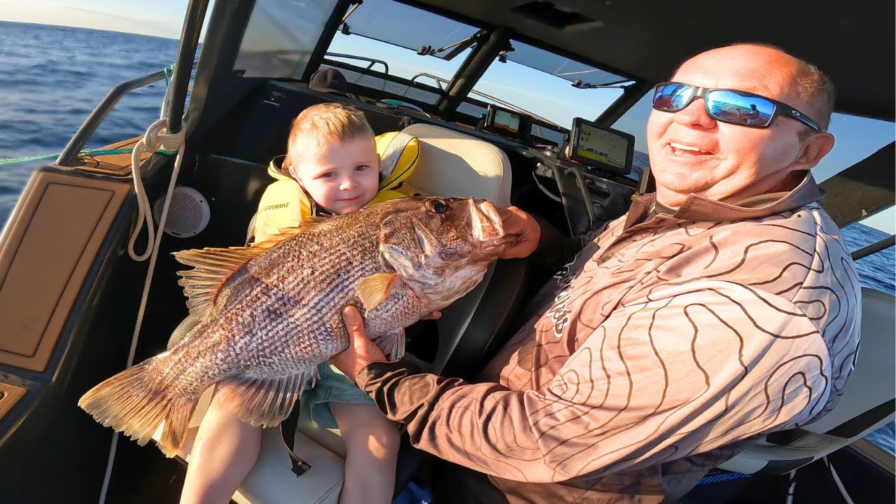 Demersal season is back!! Two rocks fishing session!