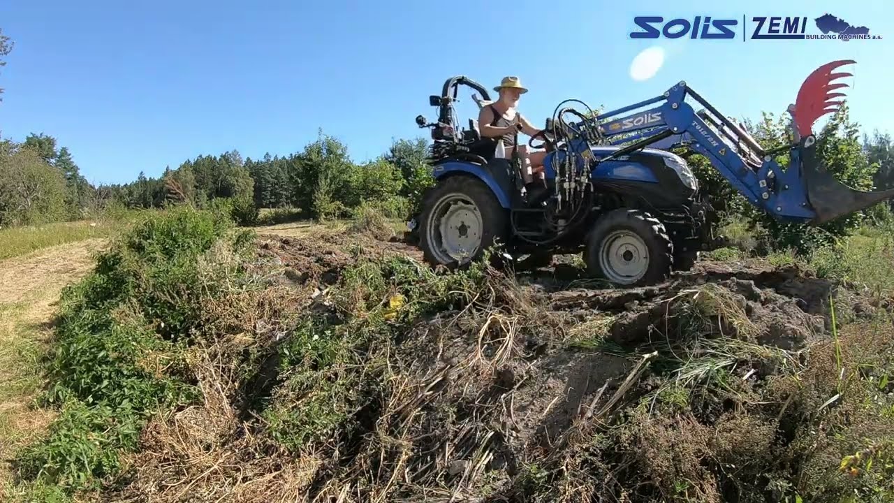 Solis 26 HST s čelním nakladačem v akci – práce s hlínou