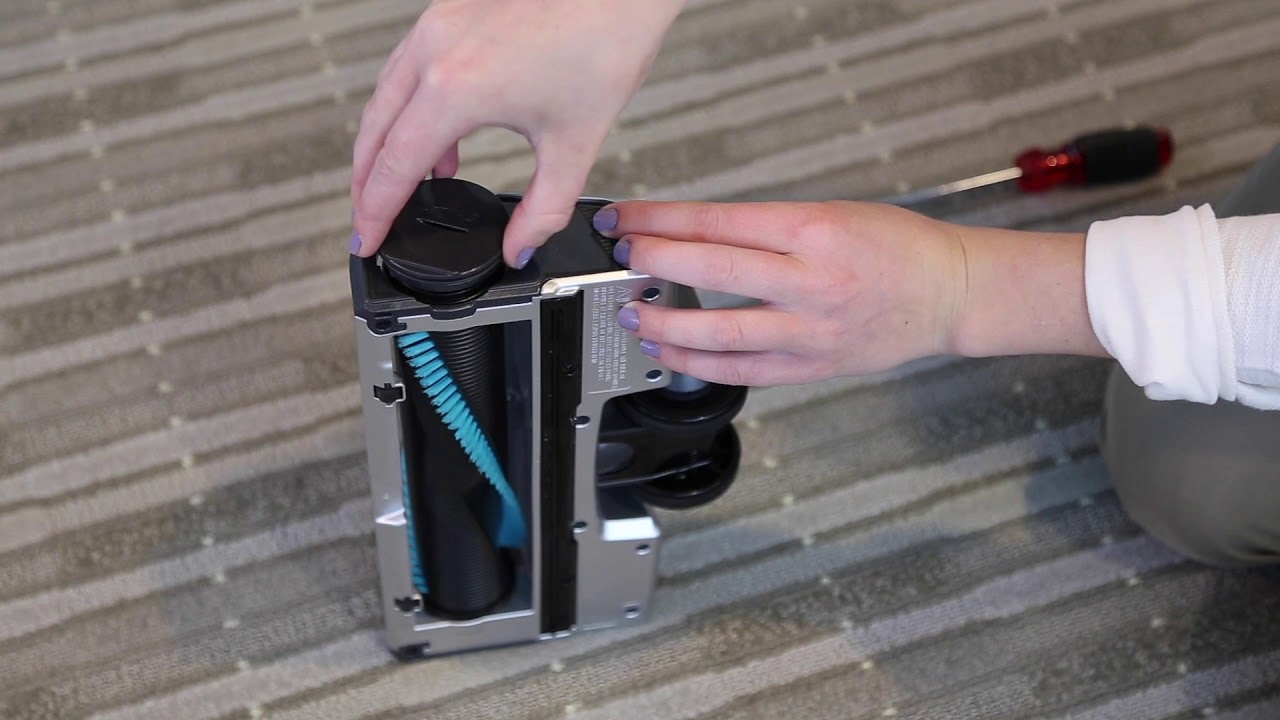 Brush Roll Maintenance | BISSELL&reg; ICONpet&trade; Cordless Vacuum