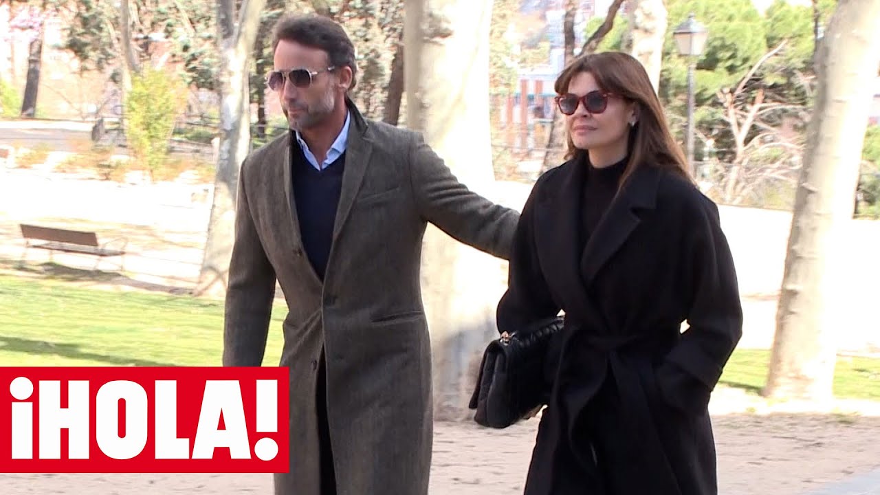 Álvaro Muñoz Escassi, y María José Suarez, arropa a Lara Dibildos en la capilla ardiente de su madre