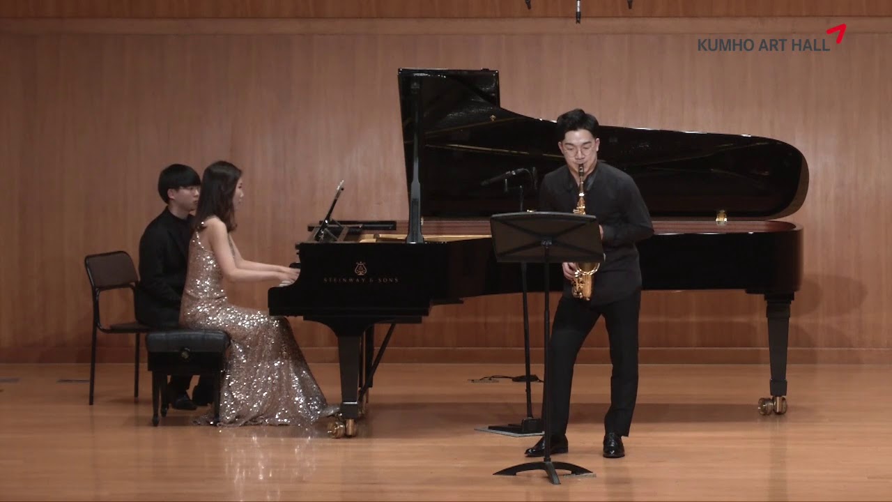 Fernande decruck sonata for Saxophone & Piano (Mvt 3,4)