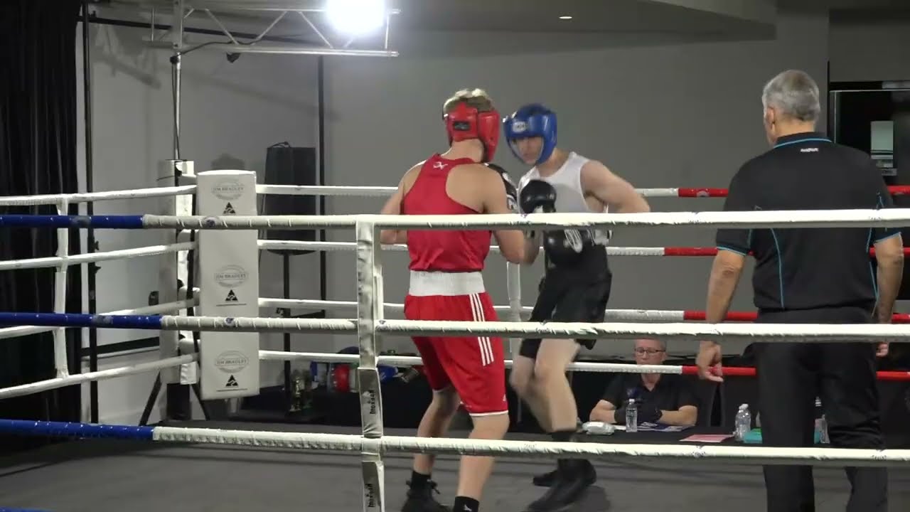 2025 08 16 Rival Fight Night   Bout 8 Billy Cawthorn V Ashton Chamberlain