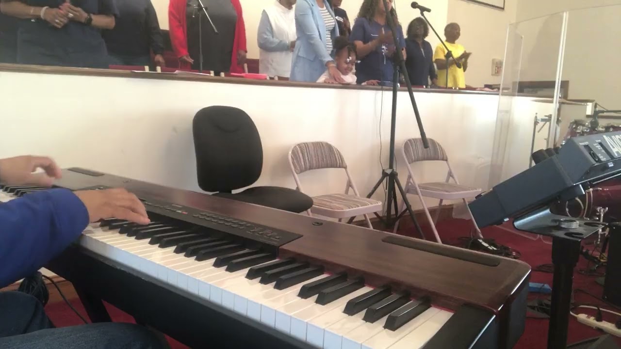 Scripture/Selection Medley: What A Mighty God, In the Name of Jesus, Victory Is Mine #alfredonkeys