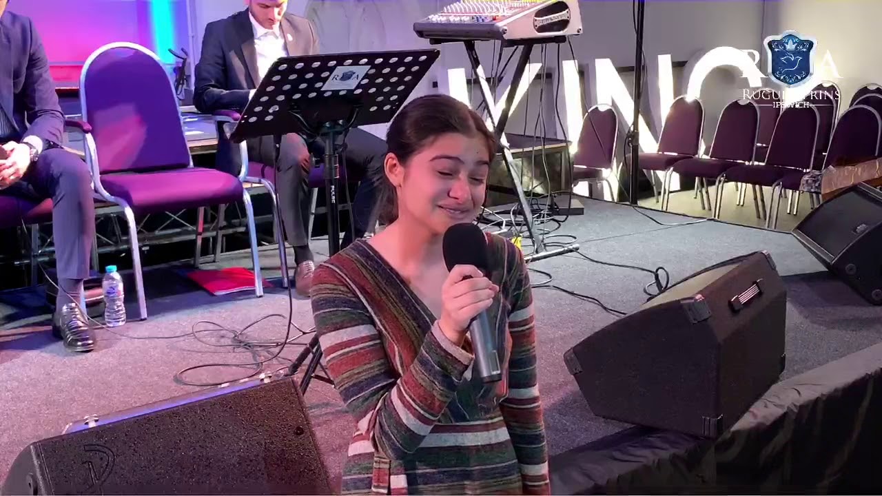 📍MUSTRAREA | o poezie care merita ascultata de toți!